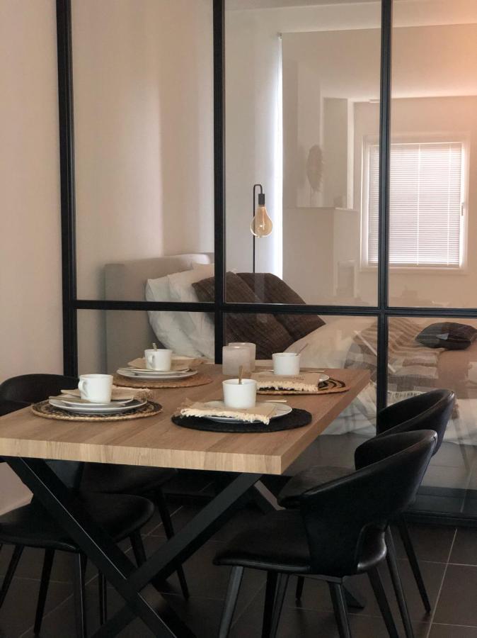 Sfeervol Appartement Te บลังเคนเบอร์เก ภายนอก รูปภาพ
